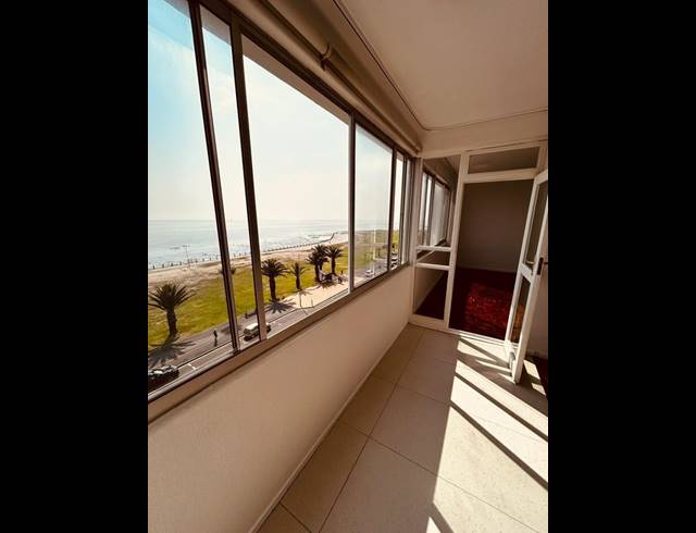 2 BEDROOM PROPERTY TO RENT IN MOUILLE POINT